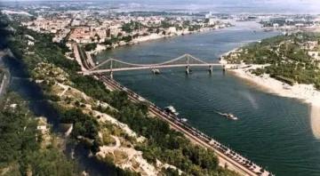 Київ, річка Дніпро.  1960-ті роки.